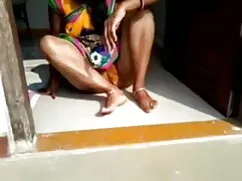 ब्लोंड स्लट हो जाता  ...