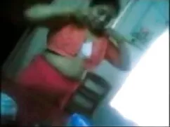 तीन लड़कियां और दो स ...