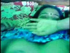 शरारती छात्रा को सजा ...