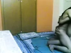 रेडहेड बीबीडब्ल्यू अ ...