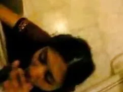 एलेक्स सैंडर्स कमबख् ...