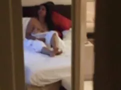 भव्य सेक्सी वीडियो फ ...