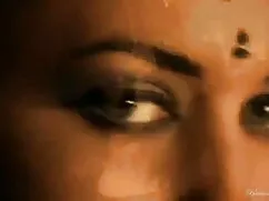 लिसा और बेले एक दूसर ...