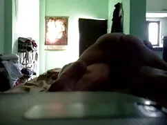 व्हिटनी और सेक्सी हि ...