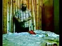 बंधे हुए एशियाई बेब  ...