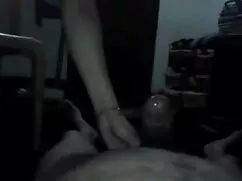 मोटी दादी उसे बालों  ...