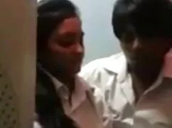 ROKO वीडियो-गोरा हिं ...