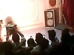 वीलीस सालोप्स 102 अं ...