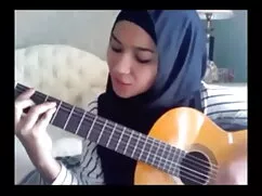 हॉट सेक्सी मूवी पिक् ...