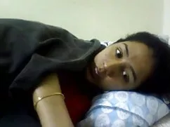 लैला पाप पैर चाटती ह ...