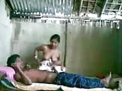 परिपक्व के साथ त्रिग ...