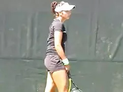 14 स्कोर के पीछे से  ...