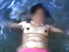 उसके गधे पर एक बड़ा  ...